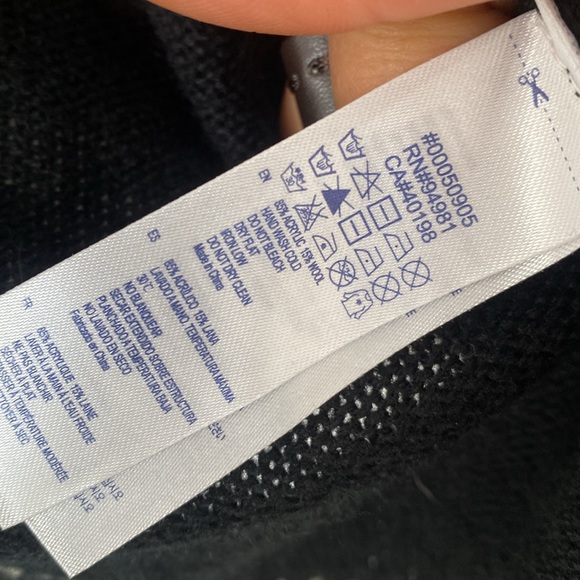 Forever 21 Black/ White Tribal Print Cardigan-New! medium - Picture 7 of 7